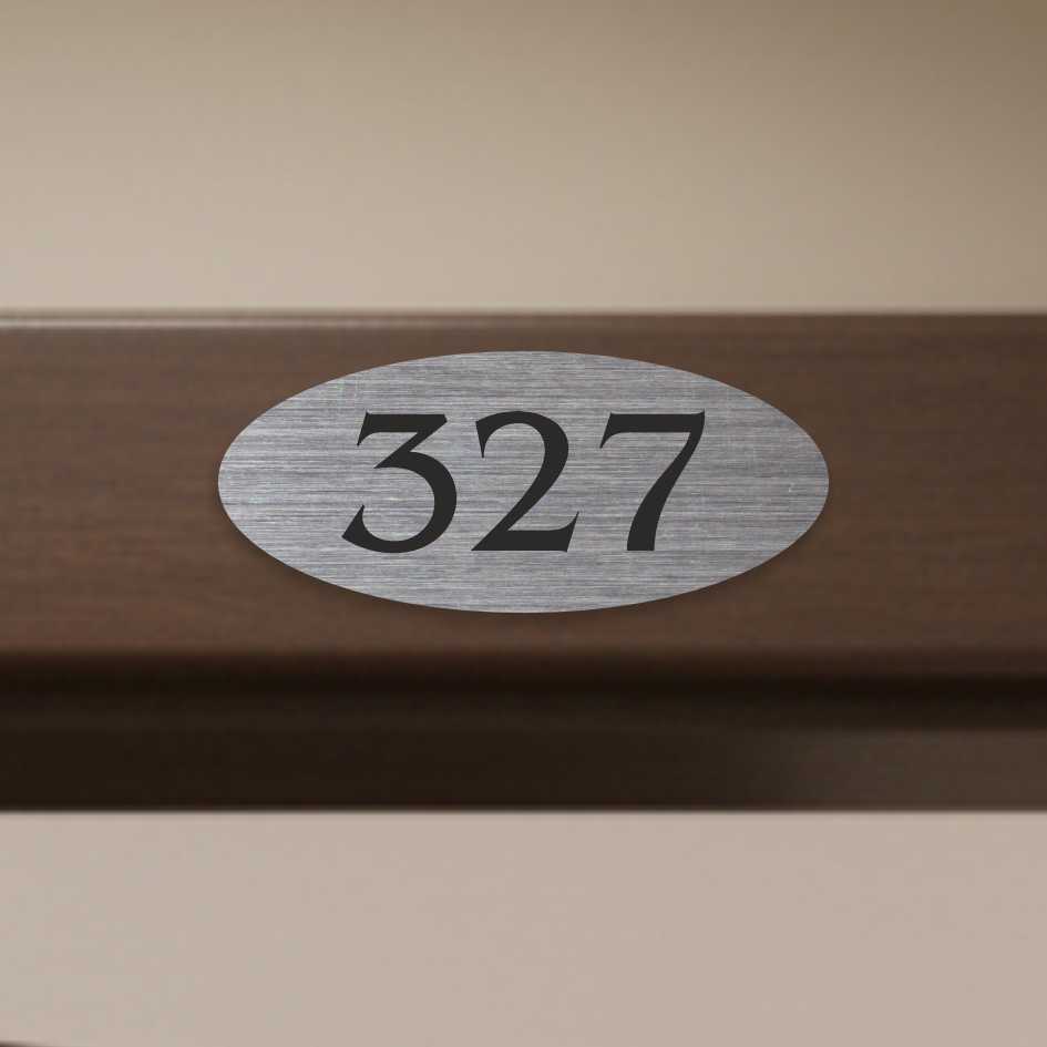 Číslo na dveře typ P – samolepka stříbrná, 70x30mm