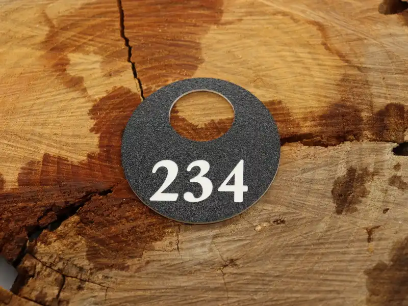 Šatní visačka, průměr 55 mm