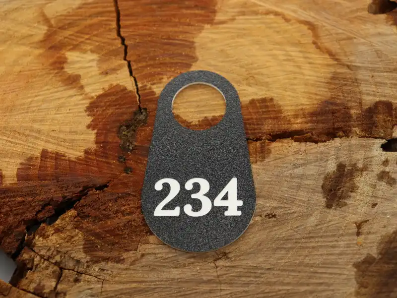 Šatní visačka, rozměr 40x70 mm