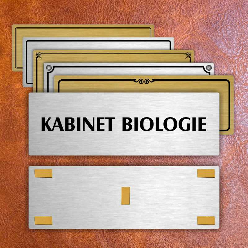 Kabinet biologie, 200x66mm, zlatá popiska s okrasným rámečkem  
