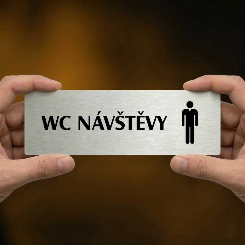 WC návštěvy muži, 240x79mm, zlatá popiska s okrasným rámečkem  