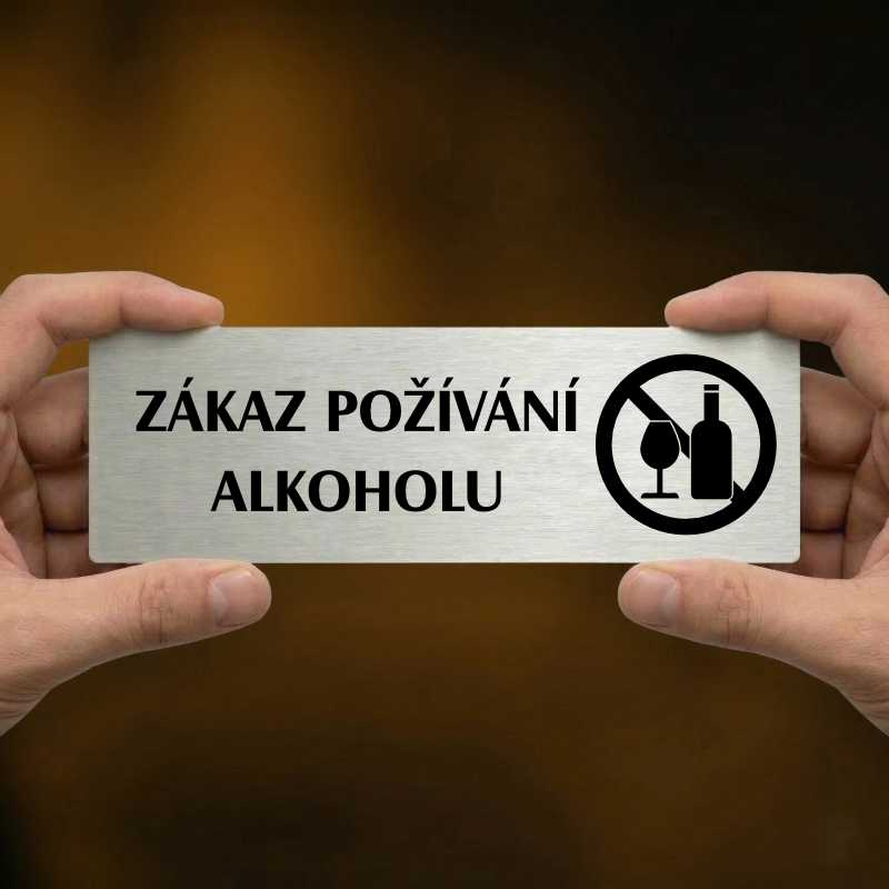 Zákaz alkoholu, 240x79mm, stříbrná popiska s ozdobou uprostřed
