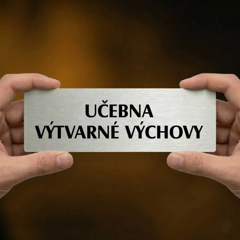 Učebna výtvarné výchovy, 200x66mm, zlatá popiska s rámečkem