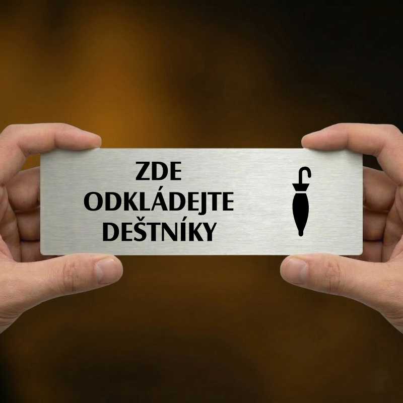 Zde odkládejte deštníky, 240x79mm, zlatá popiska 