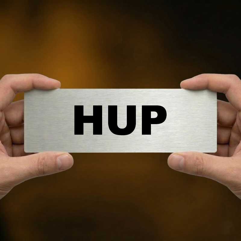 Hup, 200x66mm, zlatá popiska s okrasným rámečkem  