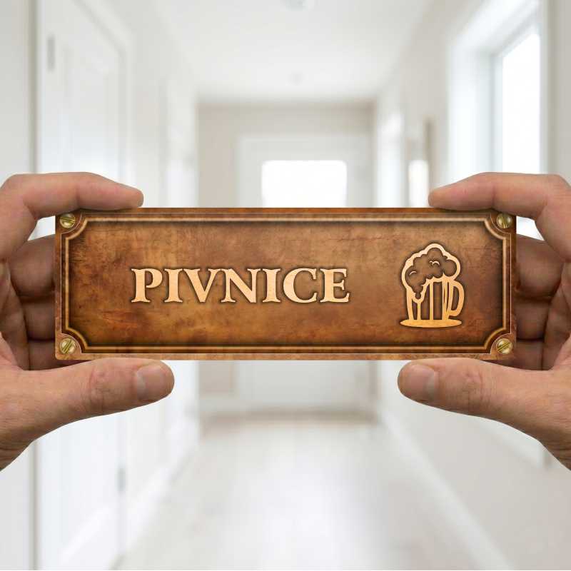 Cedulka “Pivnice“, 200x66mm, bronz