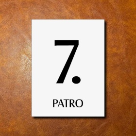 7 PATRO, bílá cedulka 150x200mm 
