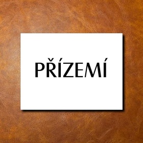 Přízemí, bílá cedulka 200x150mm 