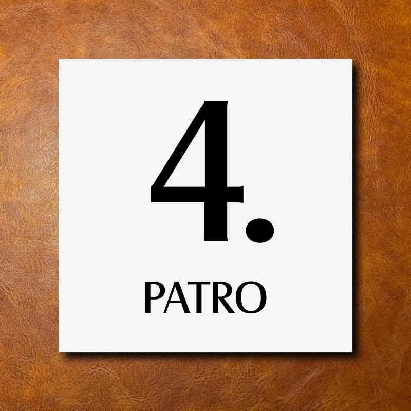 4 PATRO, bílá cedulka 200x200mm