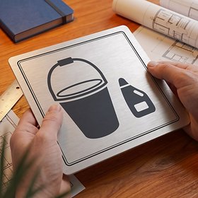 Piktogram Úklidová místnost – kbelík a čisticí prostředek