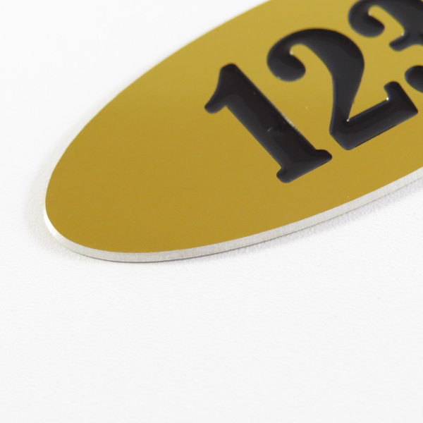 Číslo na dveře typ 6 – zlaté lesklé, barvené, 70x30mm